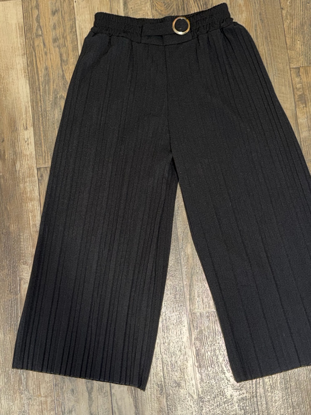 Black Pleated Maxi Skirt - Sleek Everyday Style